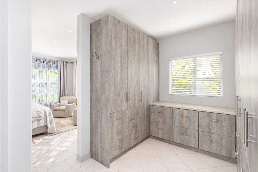 7 Bedroom Property for Sale in Melodie North West